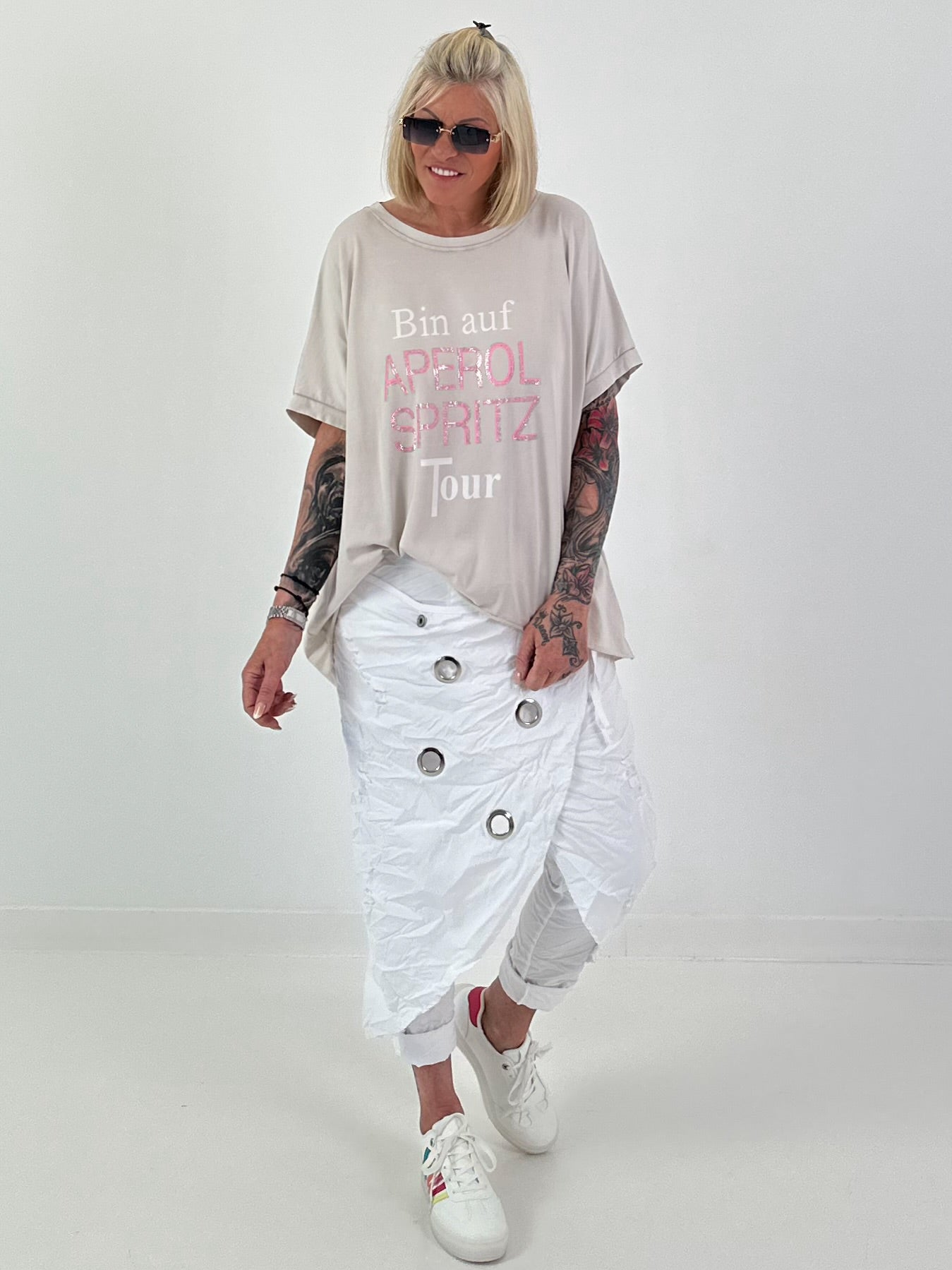 Oversized T-Shirt on Tour - beige