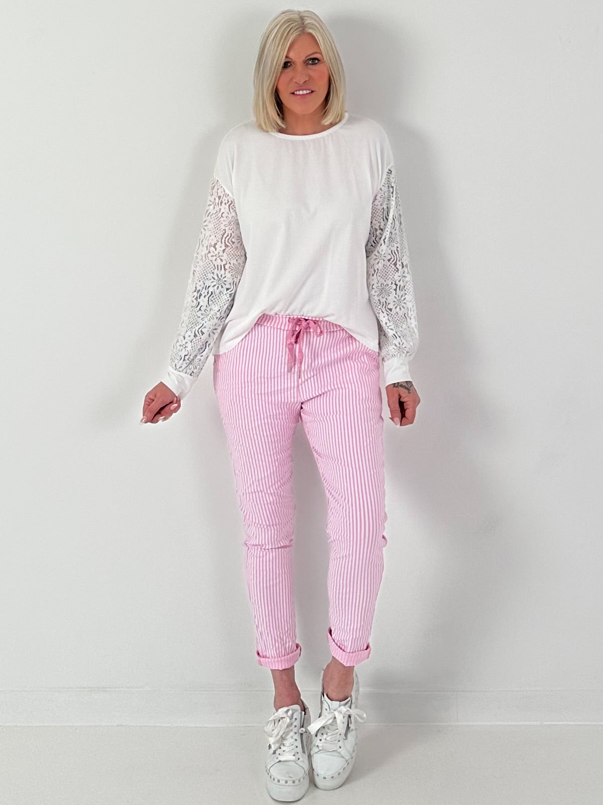 Shirt mit Spitzeneinsätzen - weiss