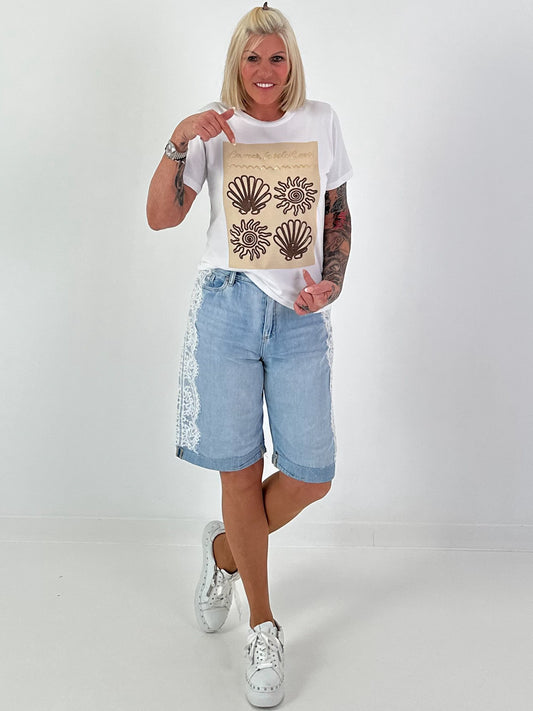 T-Shirt mit Muschel- & Sonnenprint - weiss