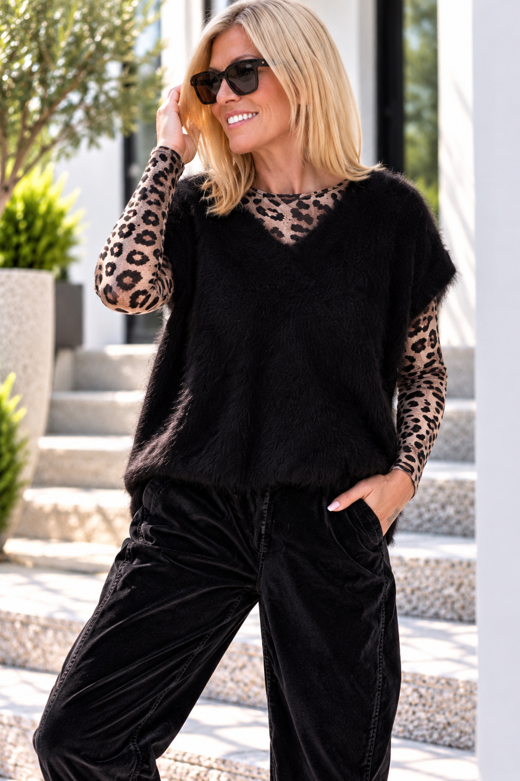 Fluffy turtleneck - black