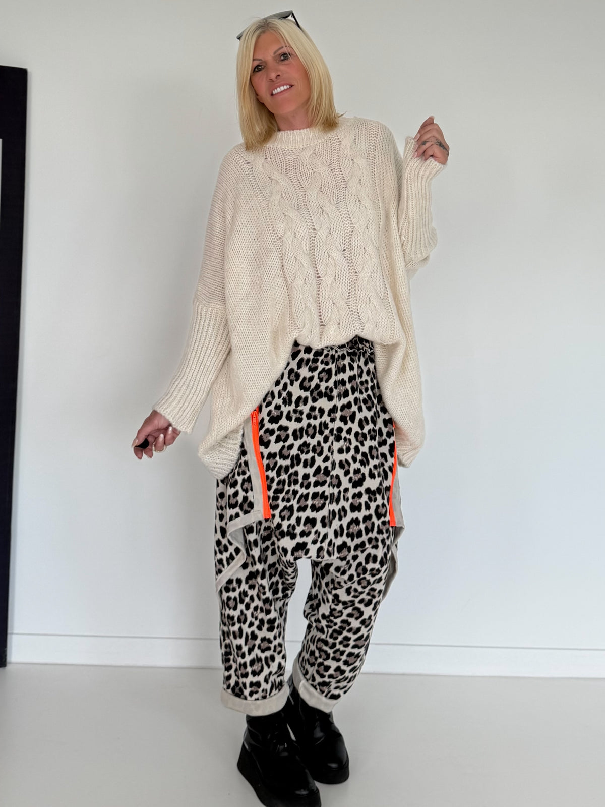 Haremhose im Leo-Print - beige-mehrfarbig