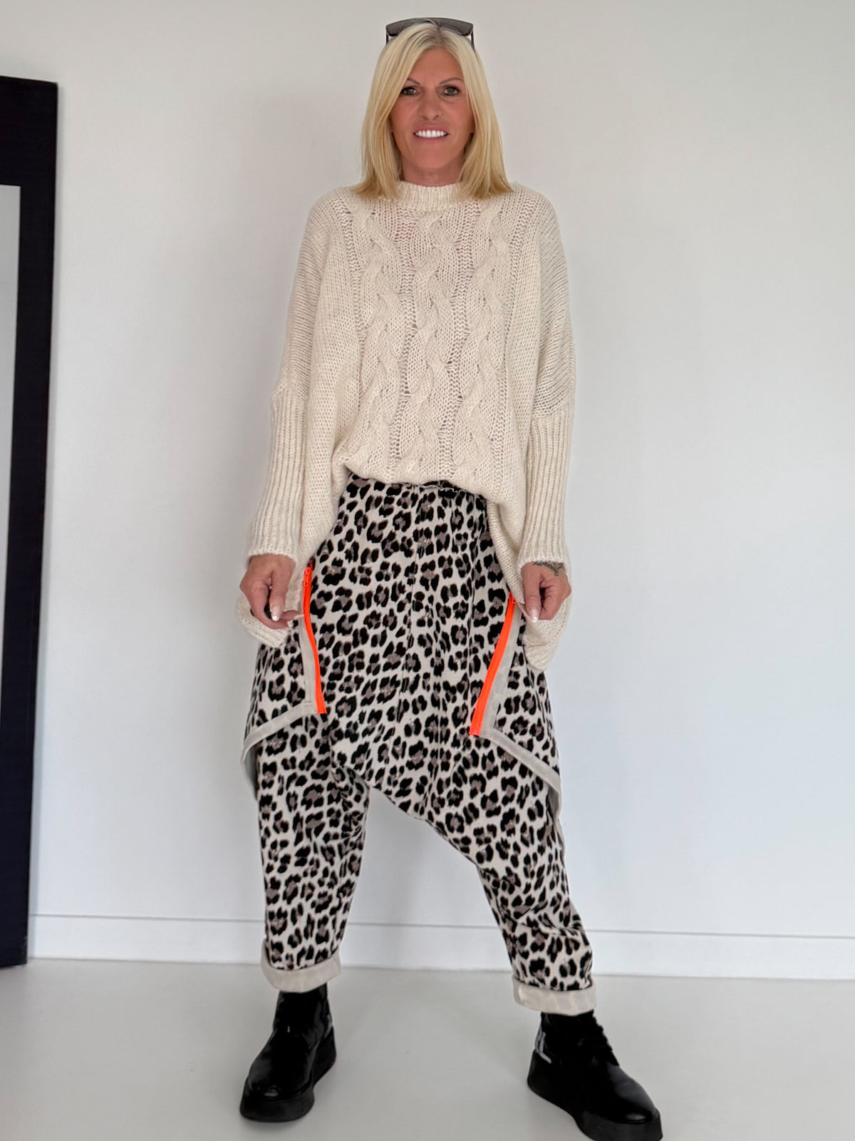 Pullover mit Stulpenärmeln und Zopfmuster - beige