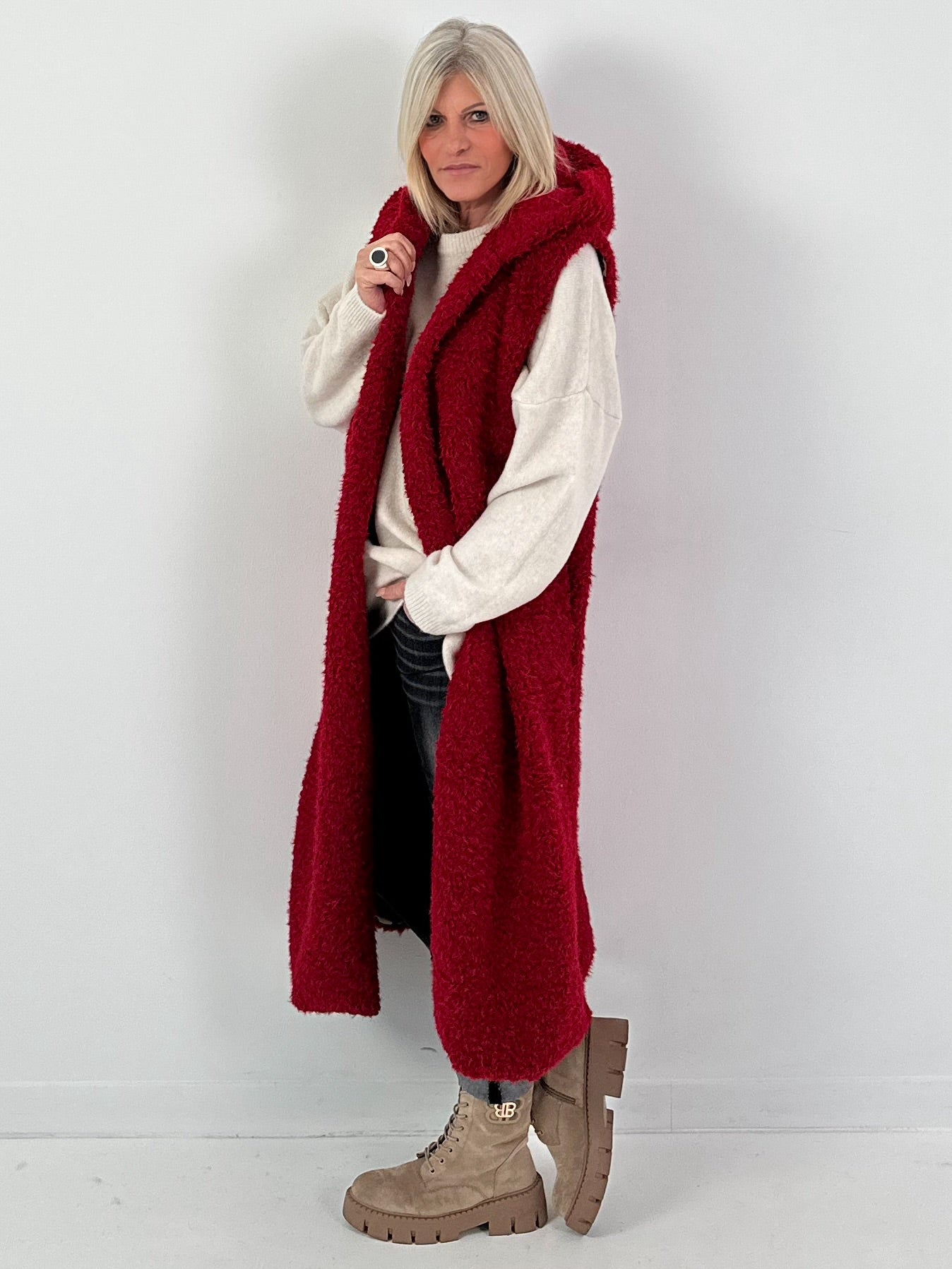 Long vest model "Leo Layers" - bordeaux