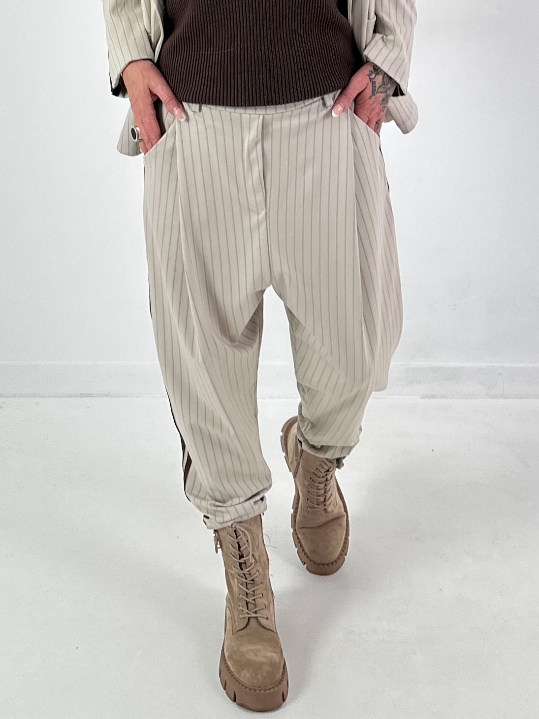 Pants model "Office Out" - beige