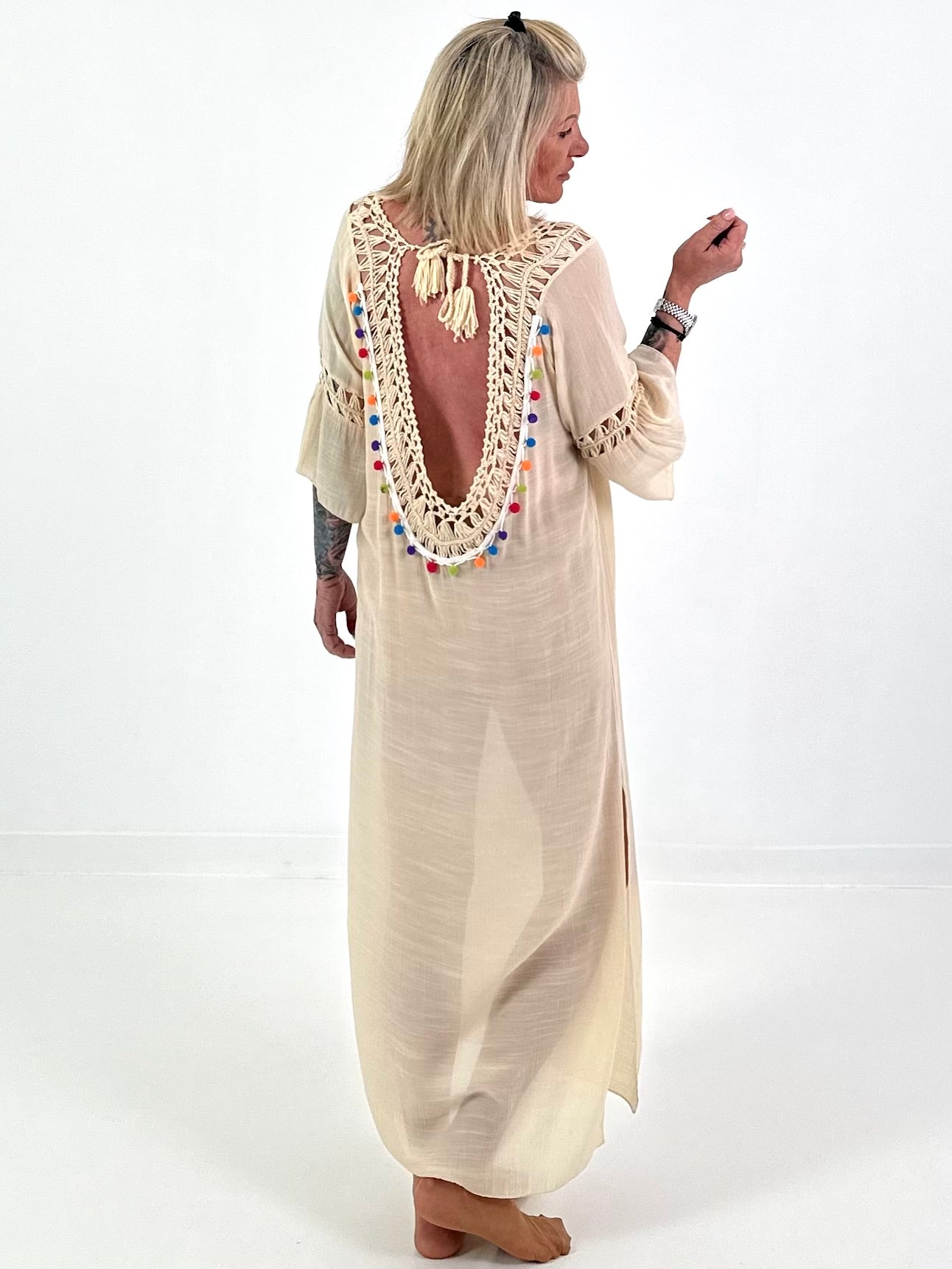 Ibiza Kleid mit Häkeleinsätzen - beige