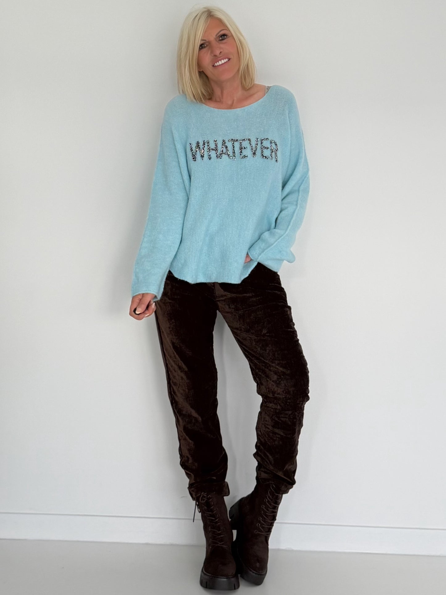 Weicher Pullover Whatever - hellblau