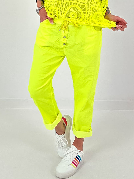 Boyfriend Hose mit Herzknöpfen - neongelb
