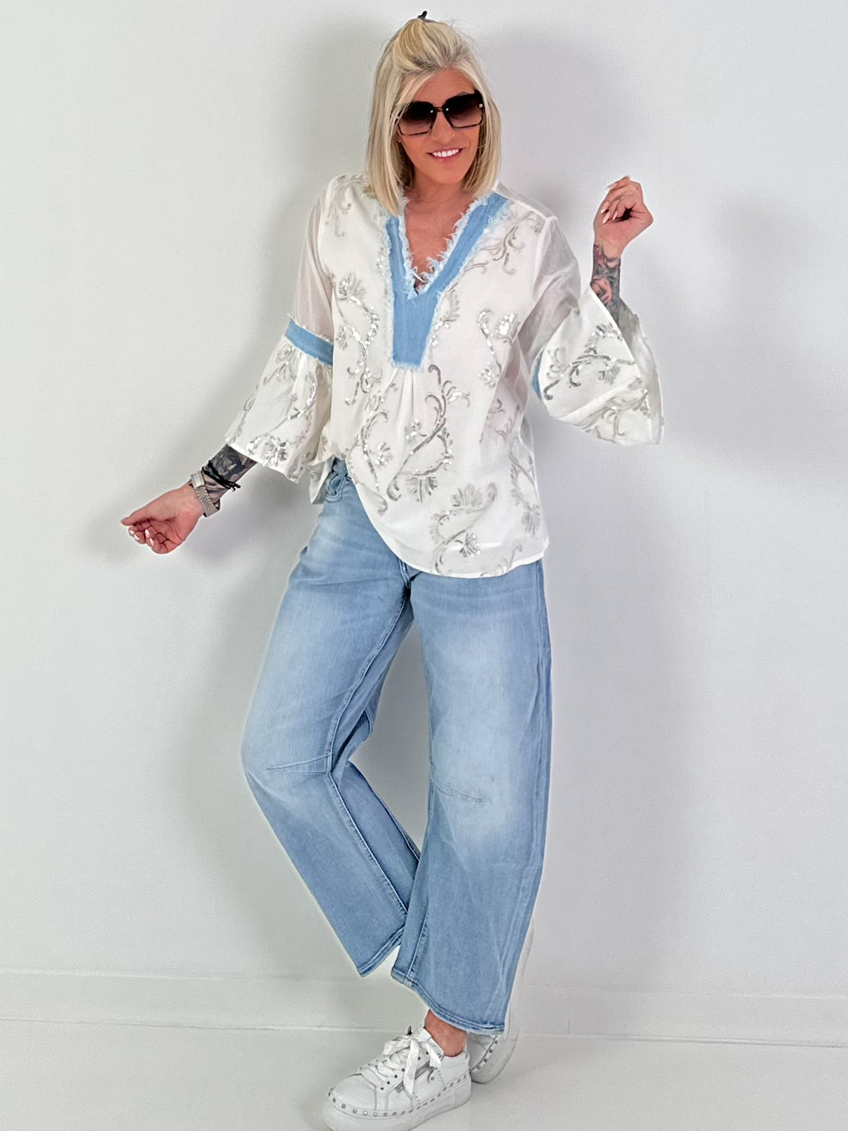 Tunika mit Pailletten und Denim-Details - weiss