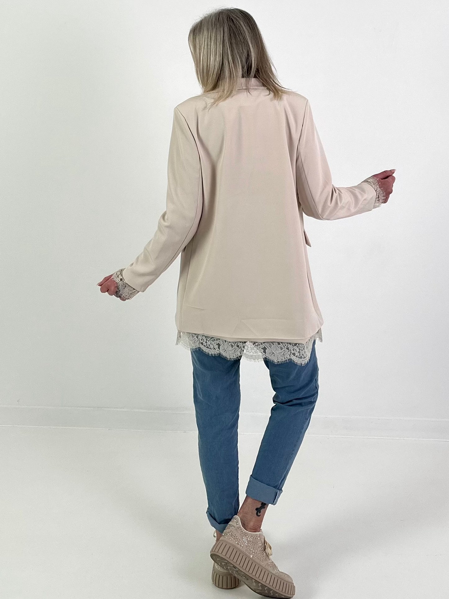 Blazer met kanten details - beige