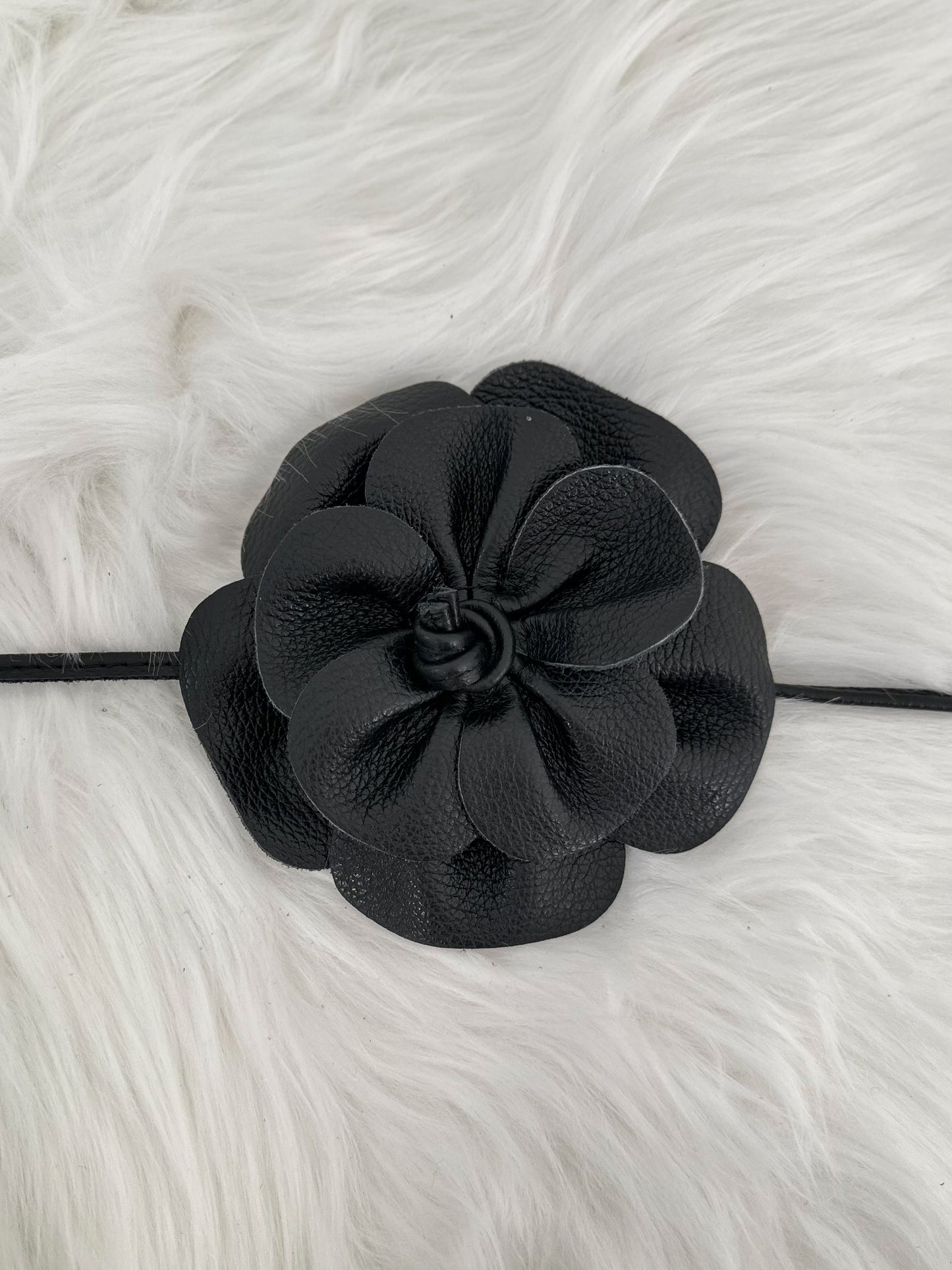 Strikceintuur model "Floral Flow" - zwart