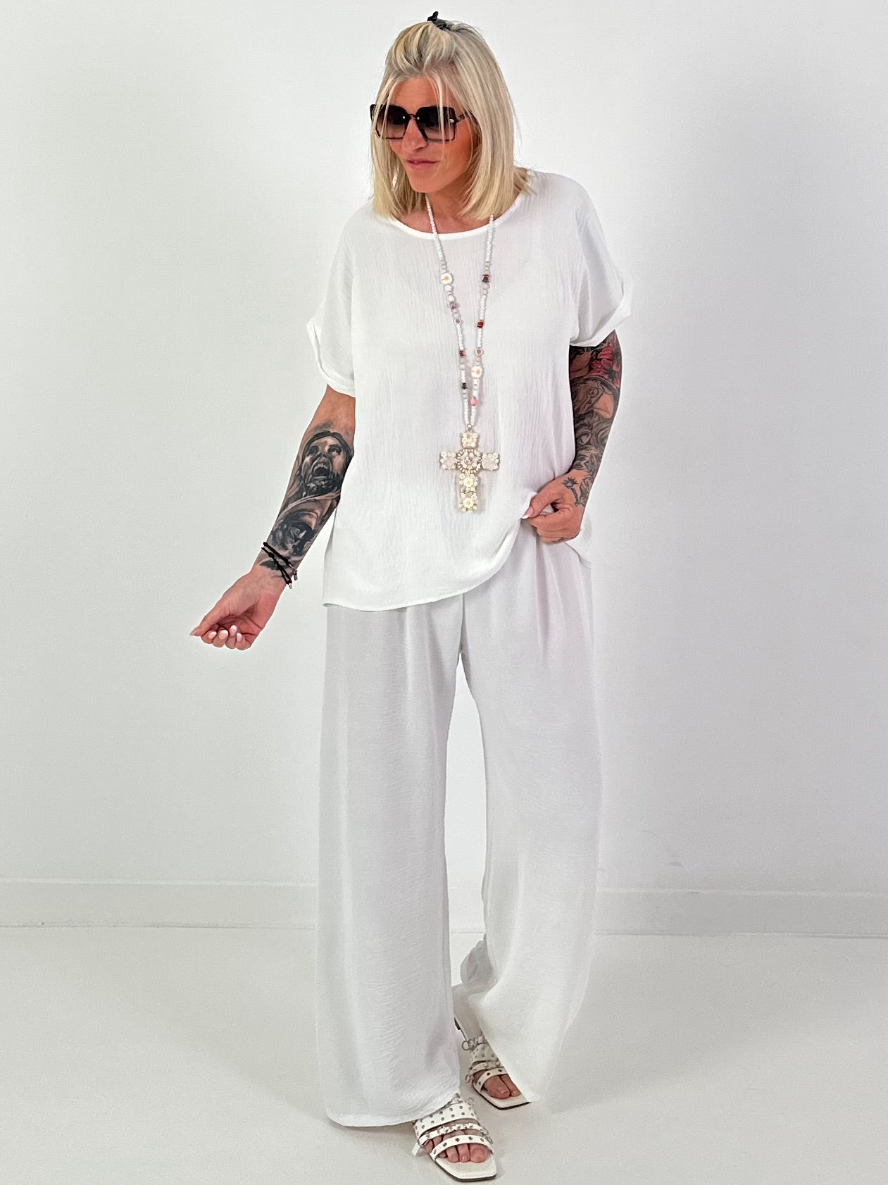 Light two-piece - white