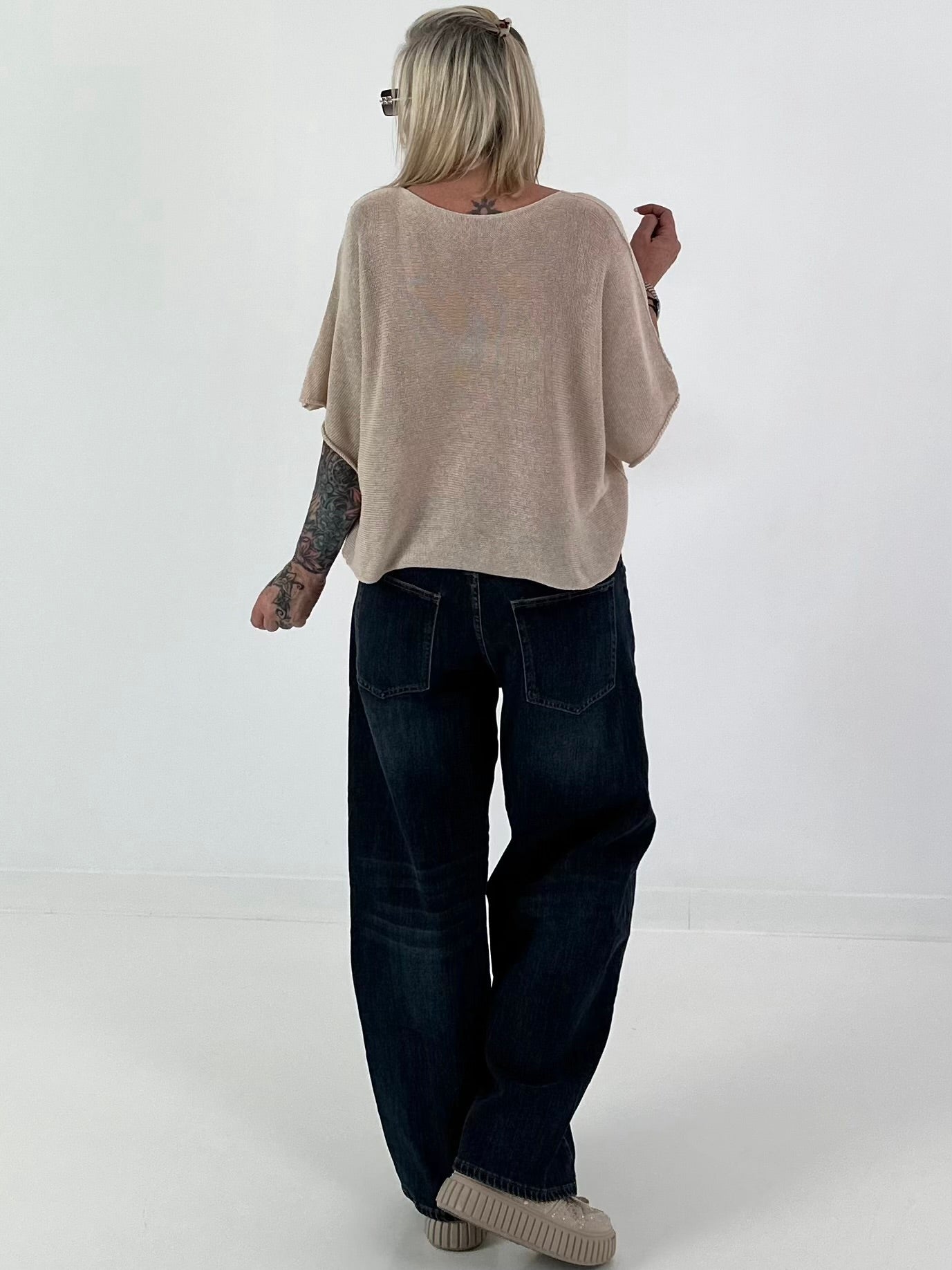 Light sweater with half sleeves - beige