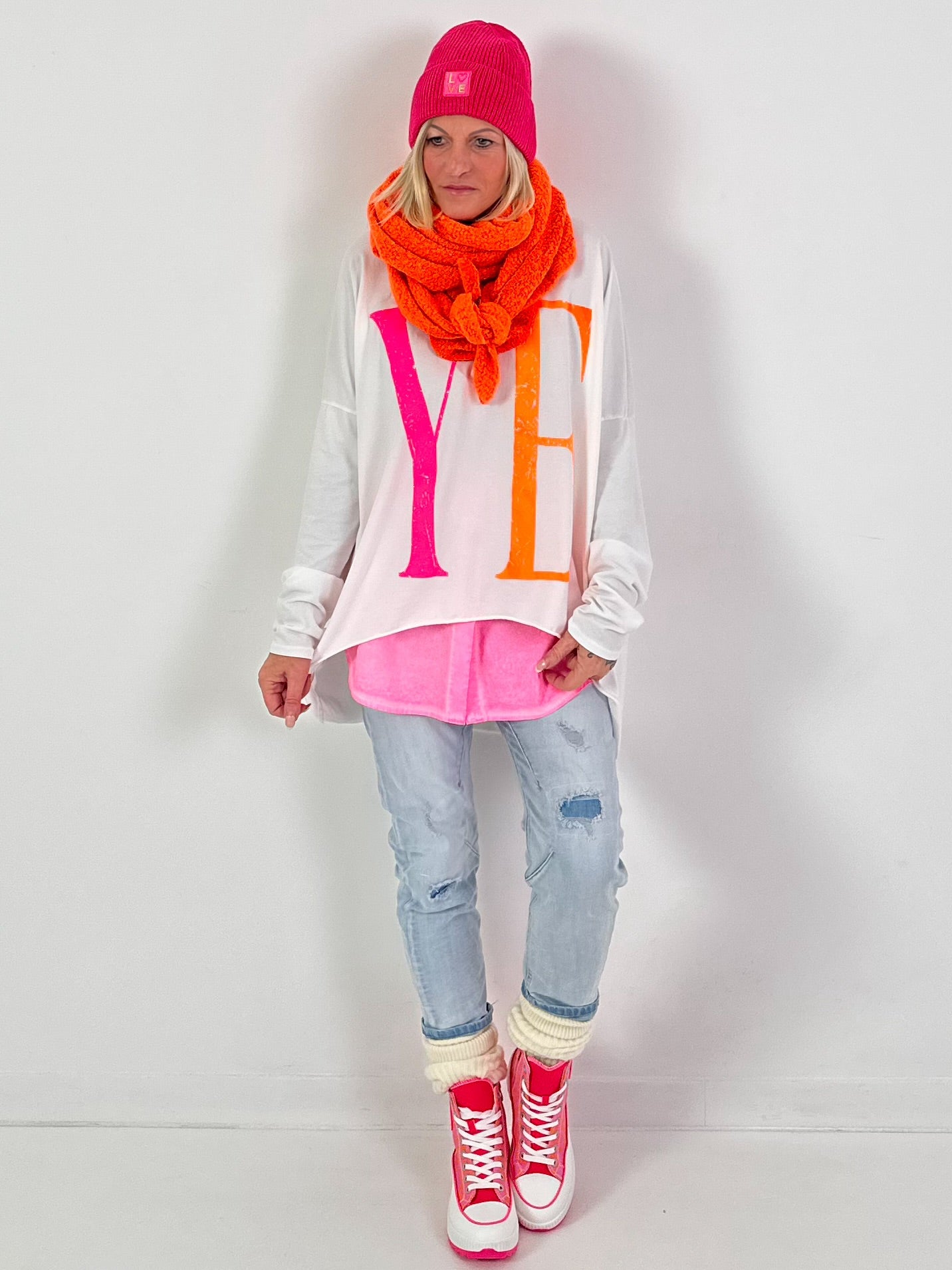 Oversized shirt model “YEAH” - white