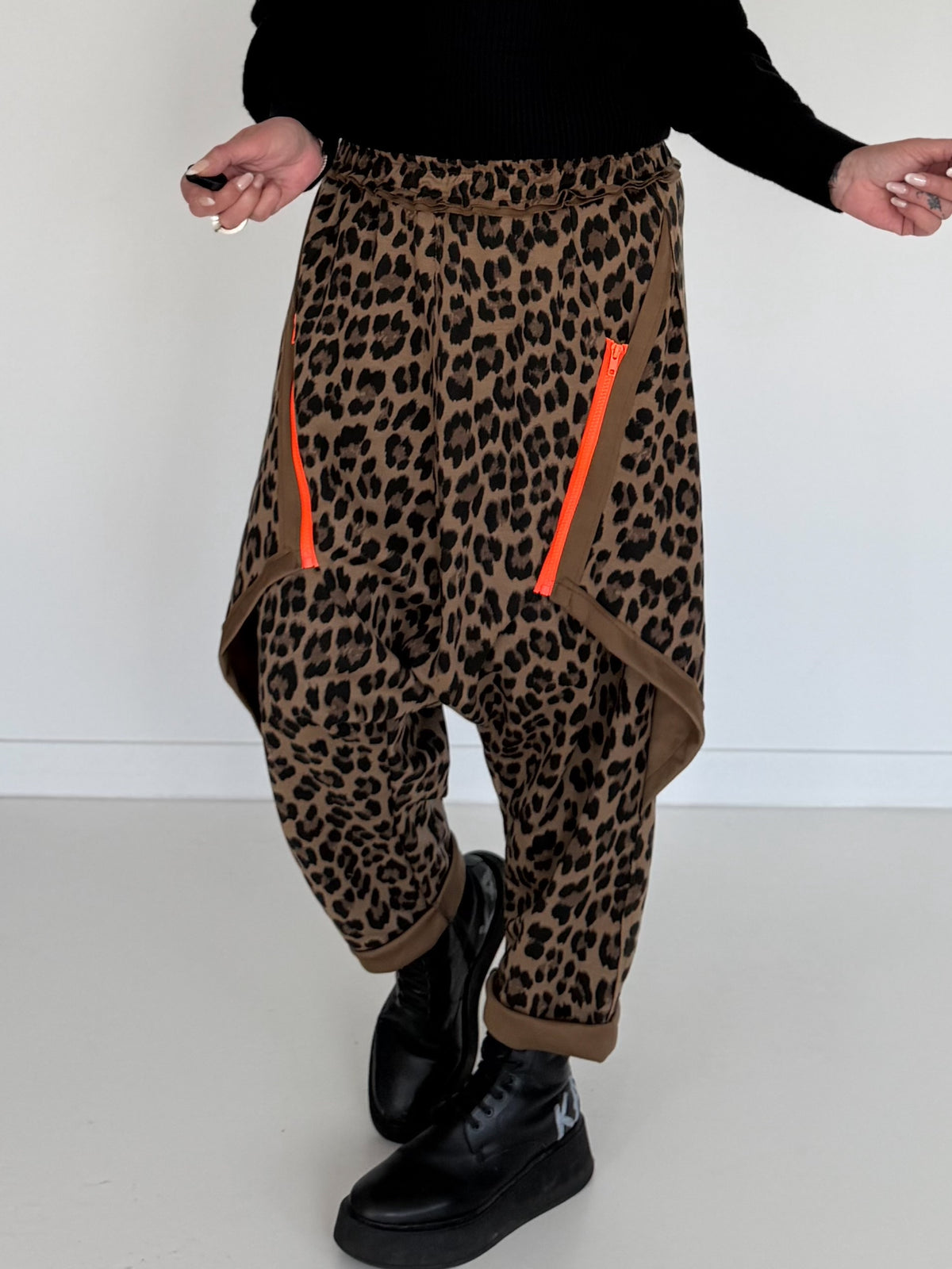 Haremhose im Leo-Print - karamell-mehrfarbig