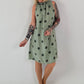 Tupfen Kleid mit Rüschenkragen - salbei