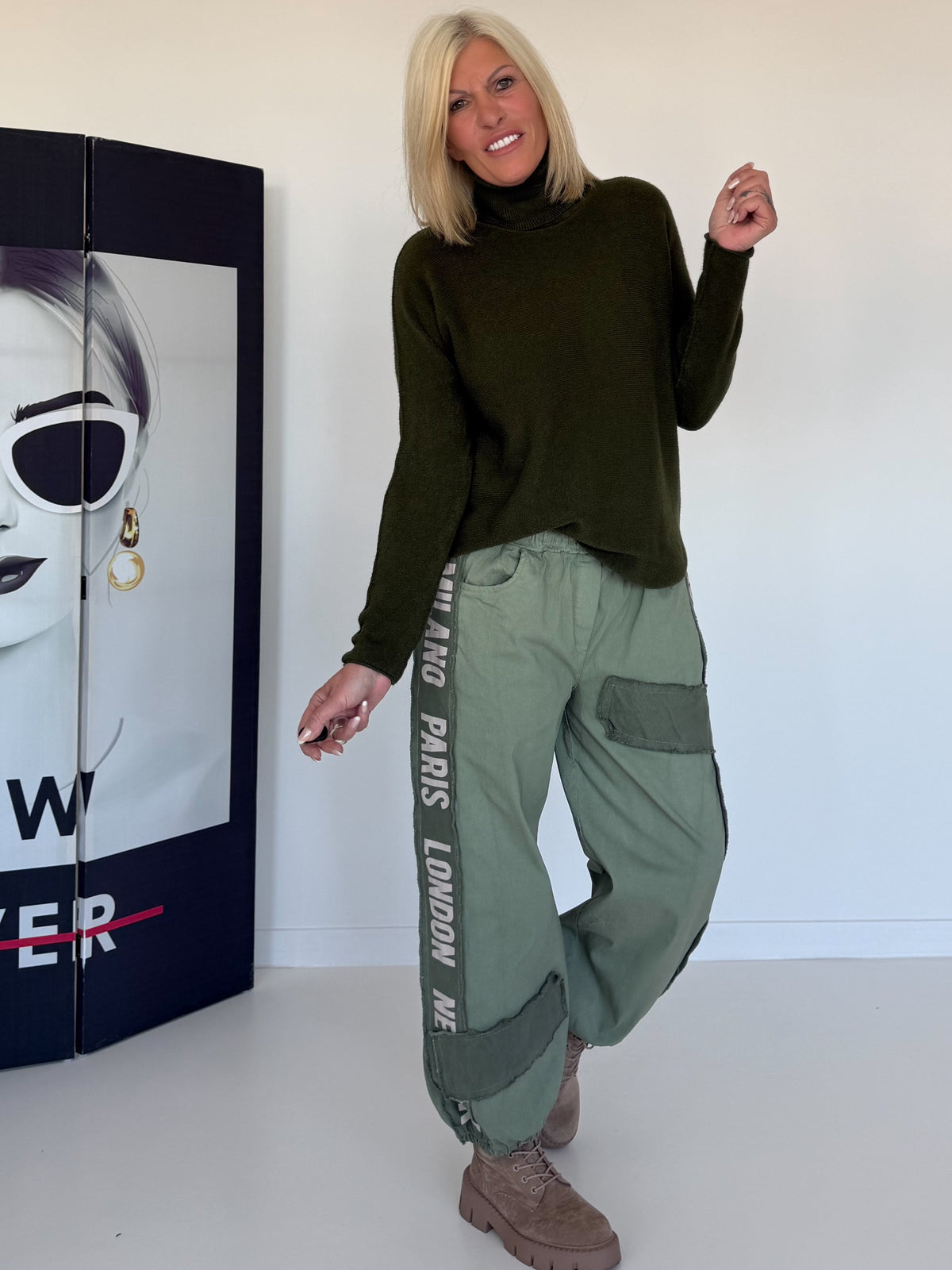 Basic Rollkragenpullover - oliv