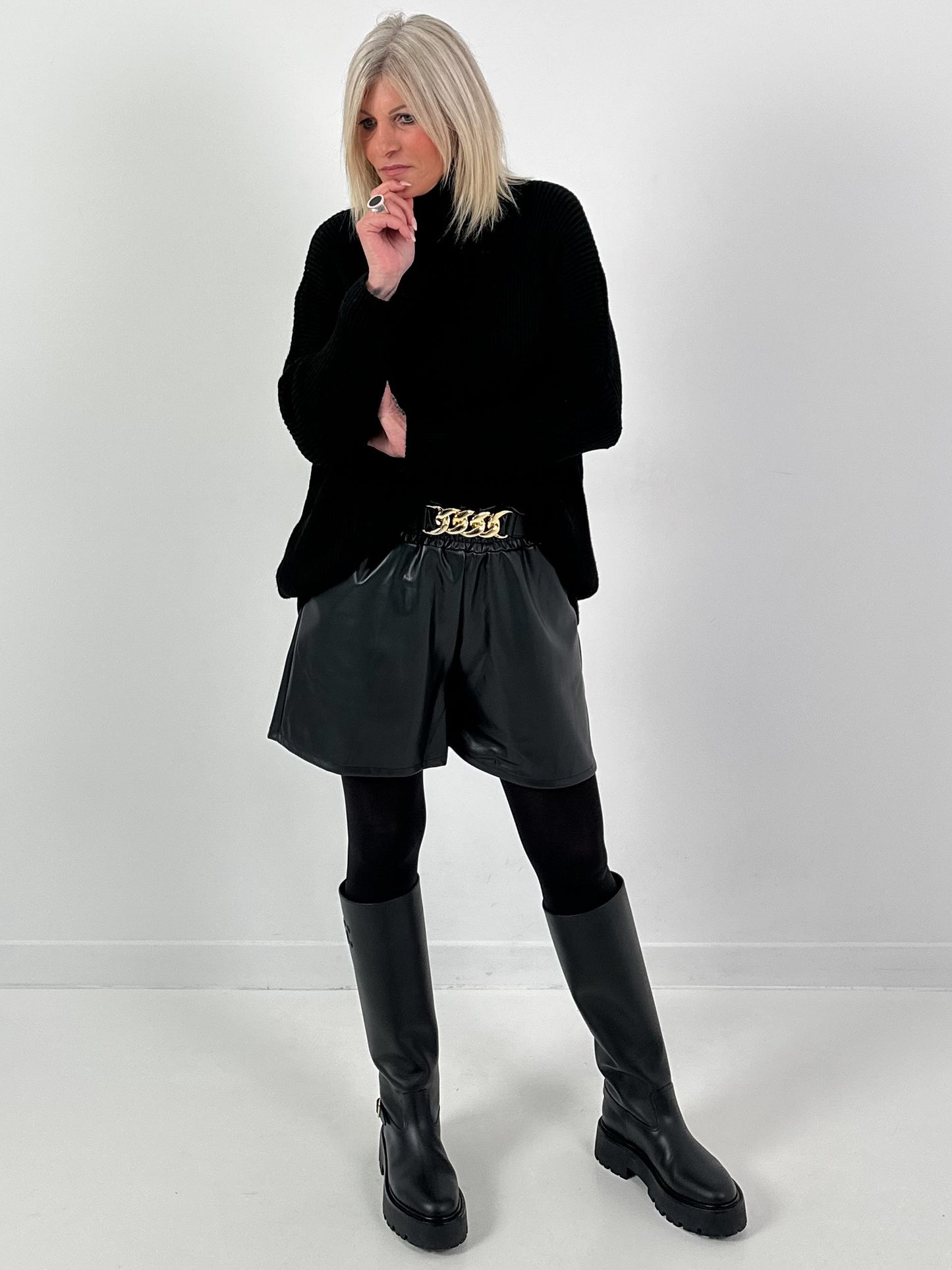 Turtleneck sweater model "NOIRA" - black