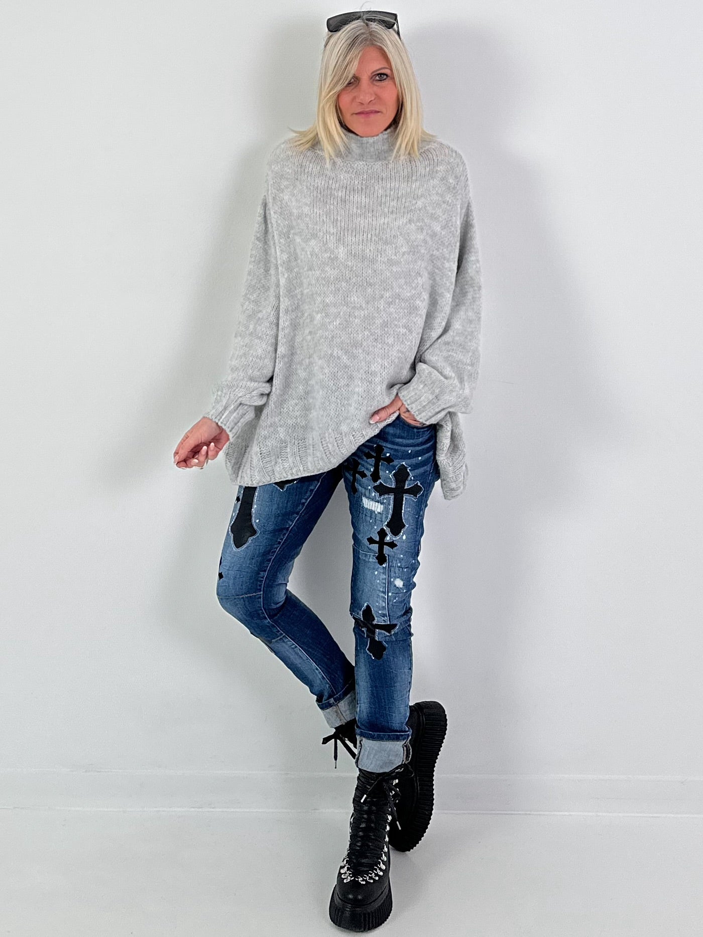 Oversized sweater model "Snuggle Arctic" - light gray