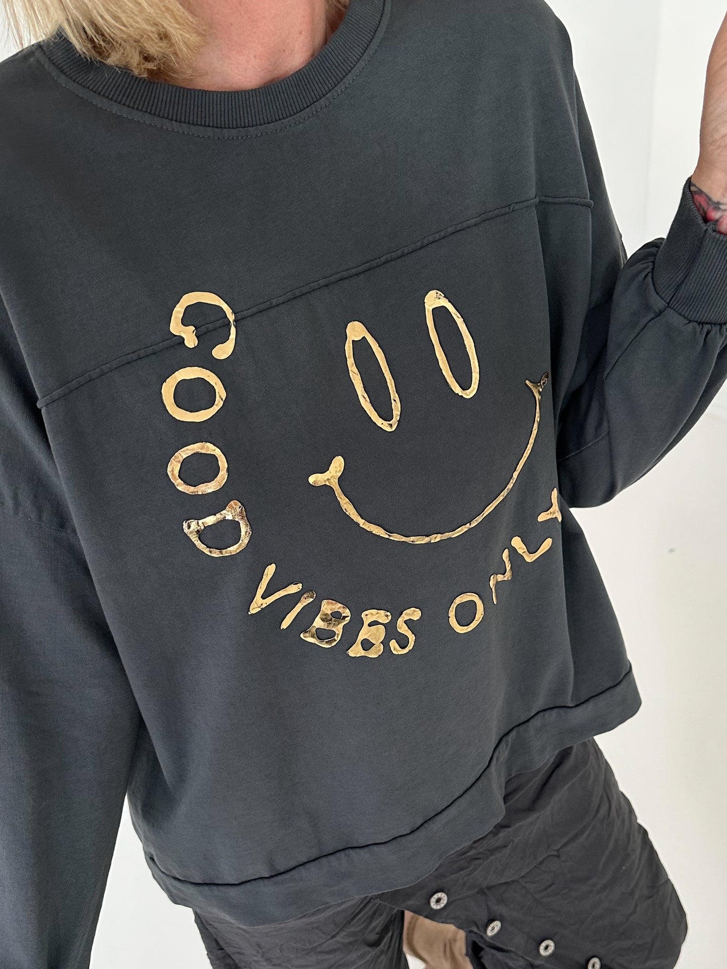 Sweater Good vibes only - anthrazit