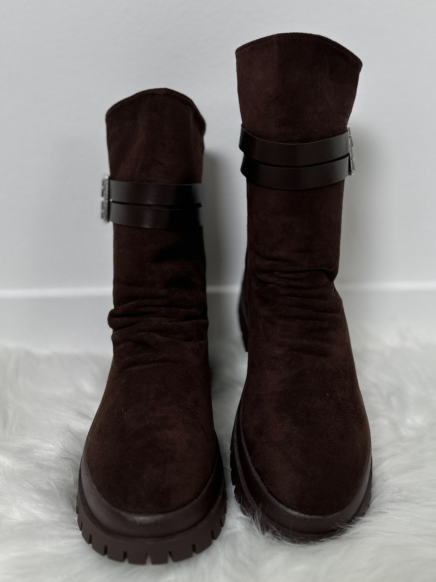 Bootie model "Buckle" - chocolate