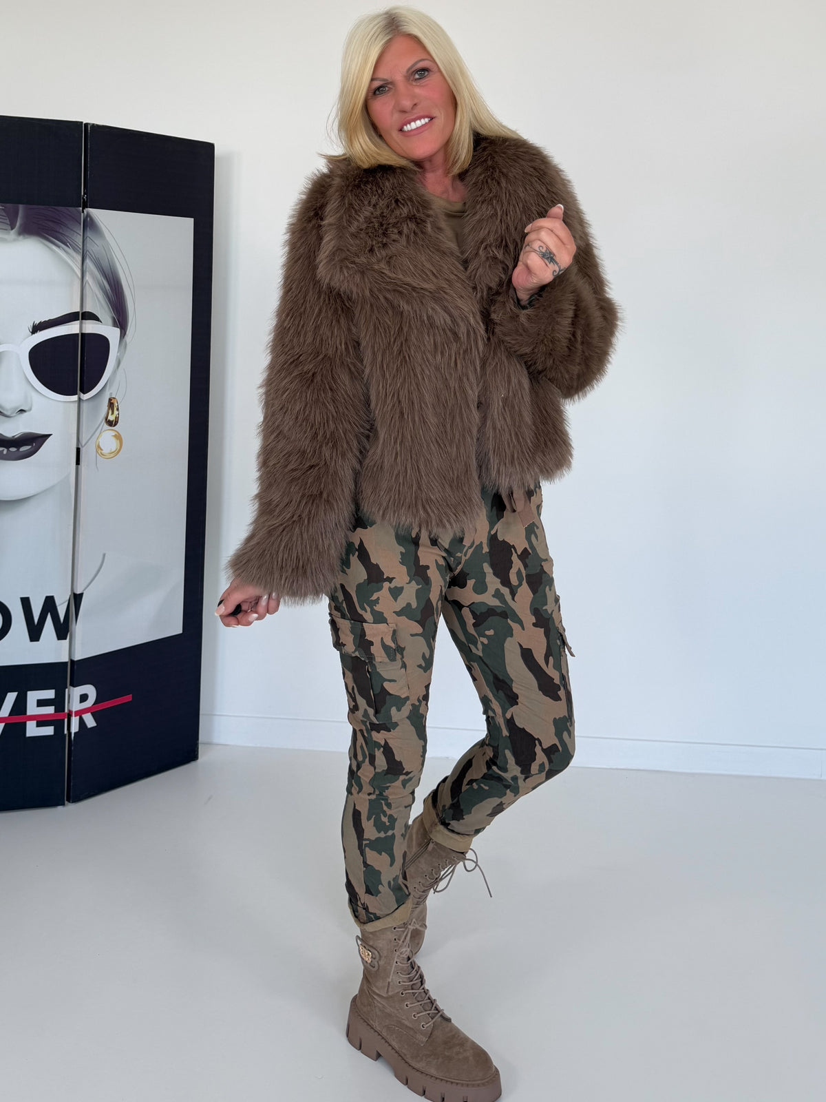 Faux fur jacket - taupe