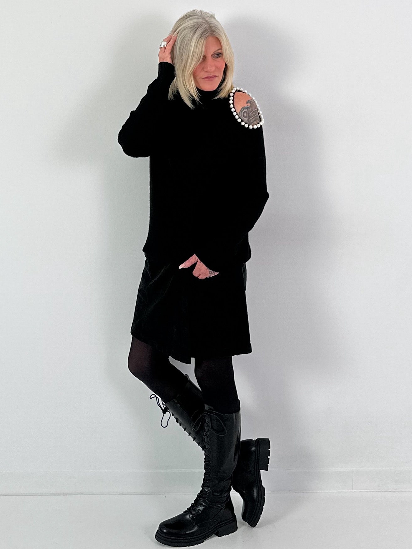 Rock Shorts Modell "Skorty" - schwarz