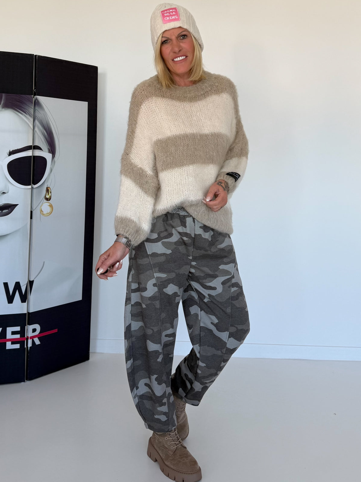 Snuggly sweater with stripes - beige-taupe