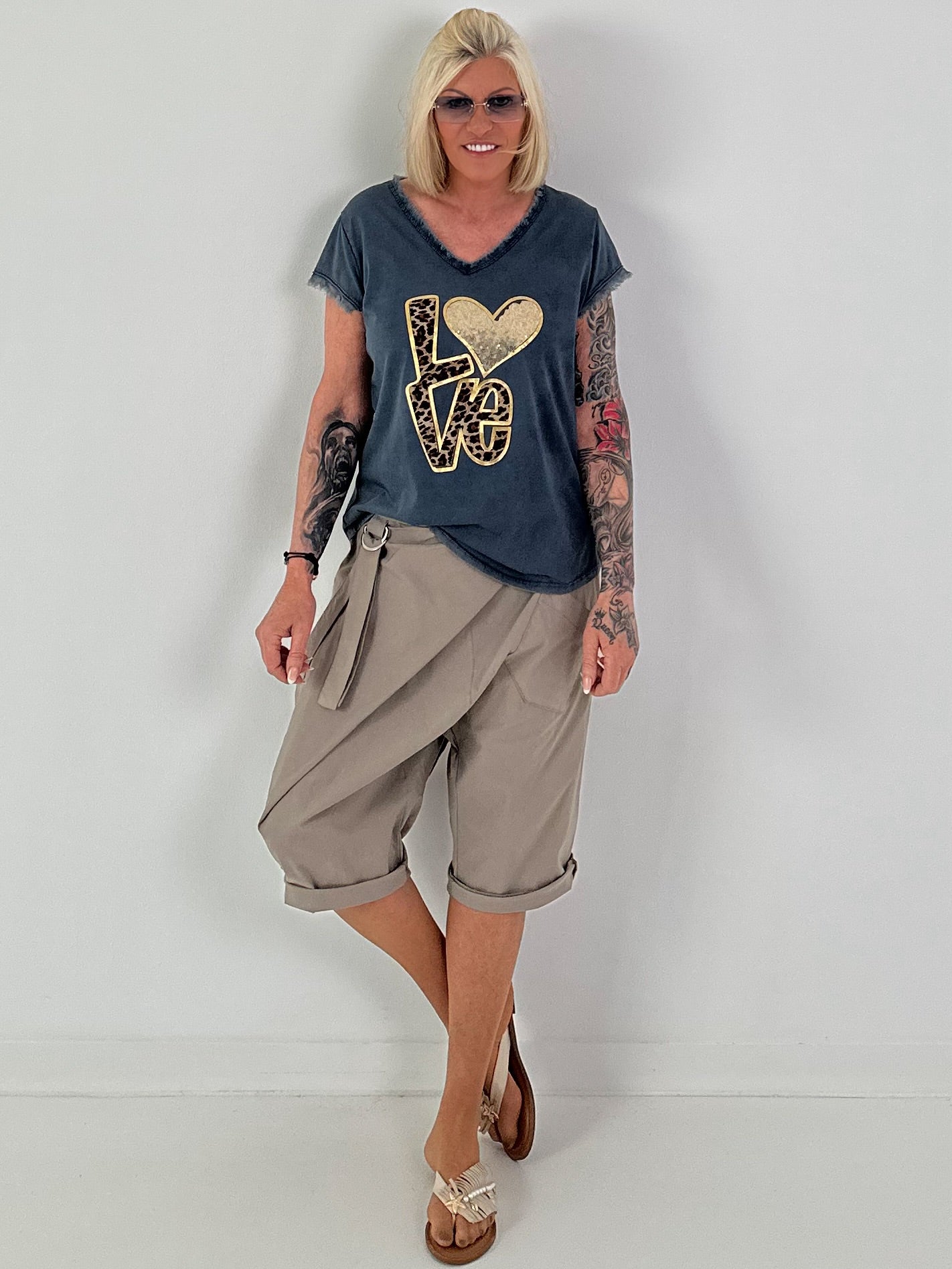 T-Shirt Love with Leo and Sequin Details - Blue