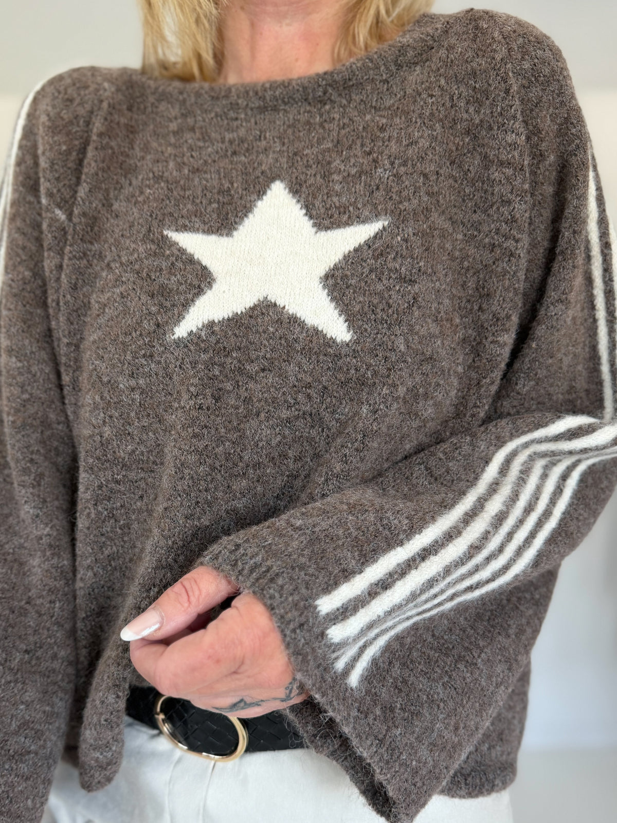 Kuscheliger Pullover mit Sternmotiv - mokka-beige