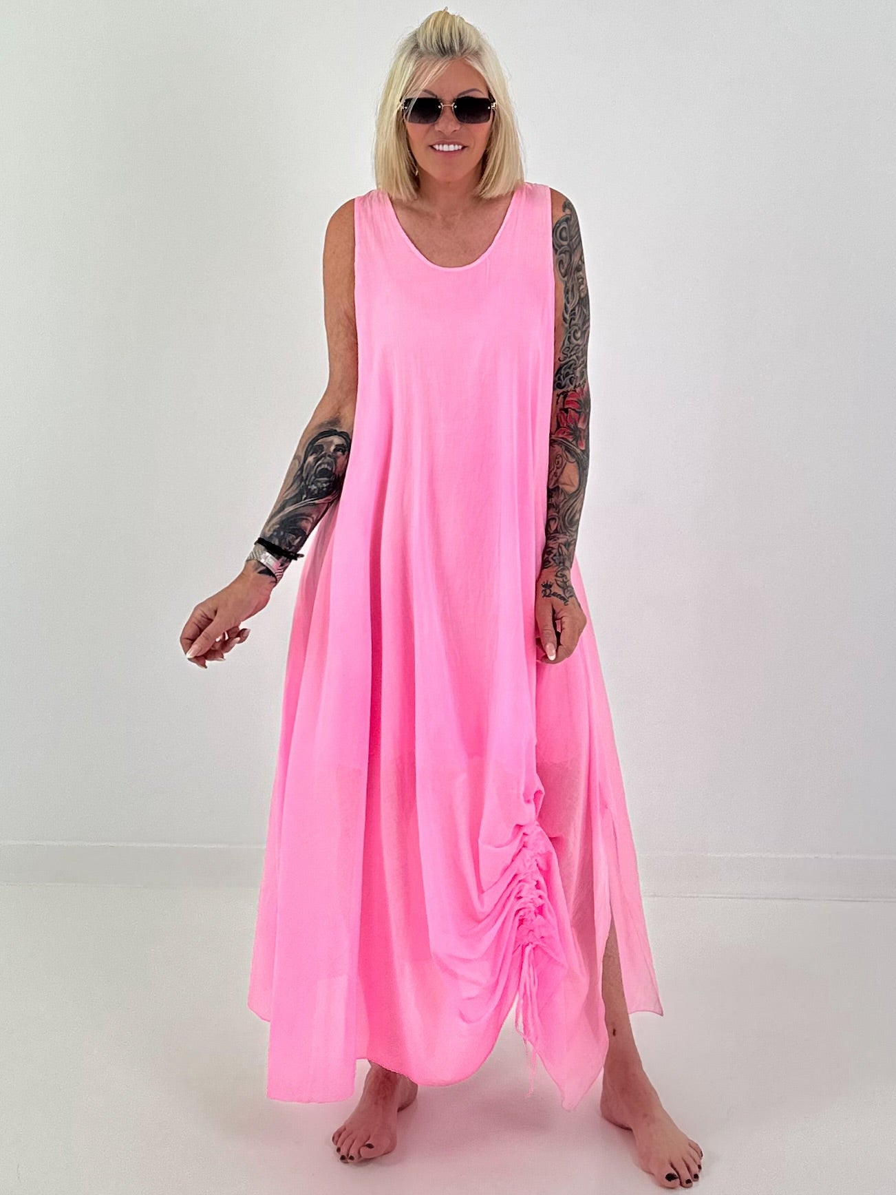 Sommerkleid mit Raff-Detail - neonpink