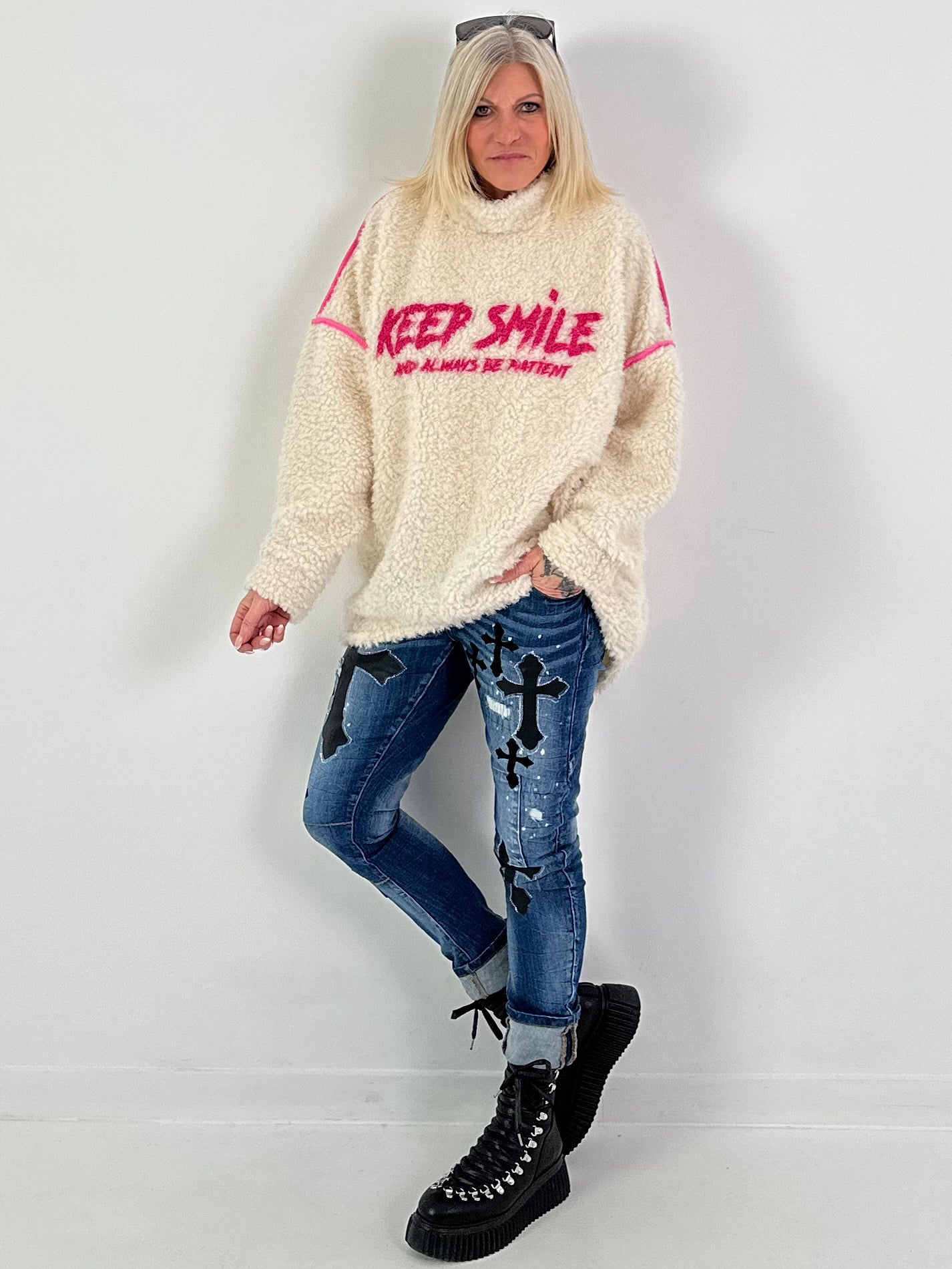 Teddy trui coltrui model "KEEP SMILE" - ecru