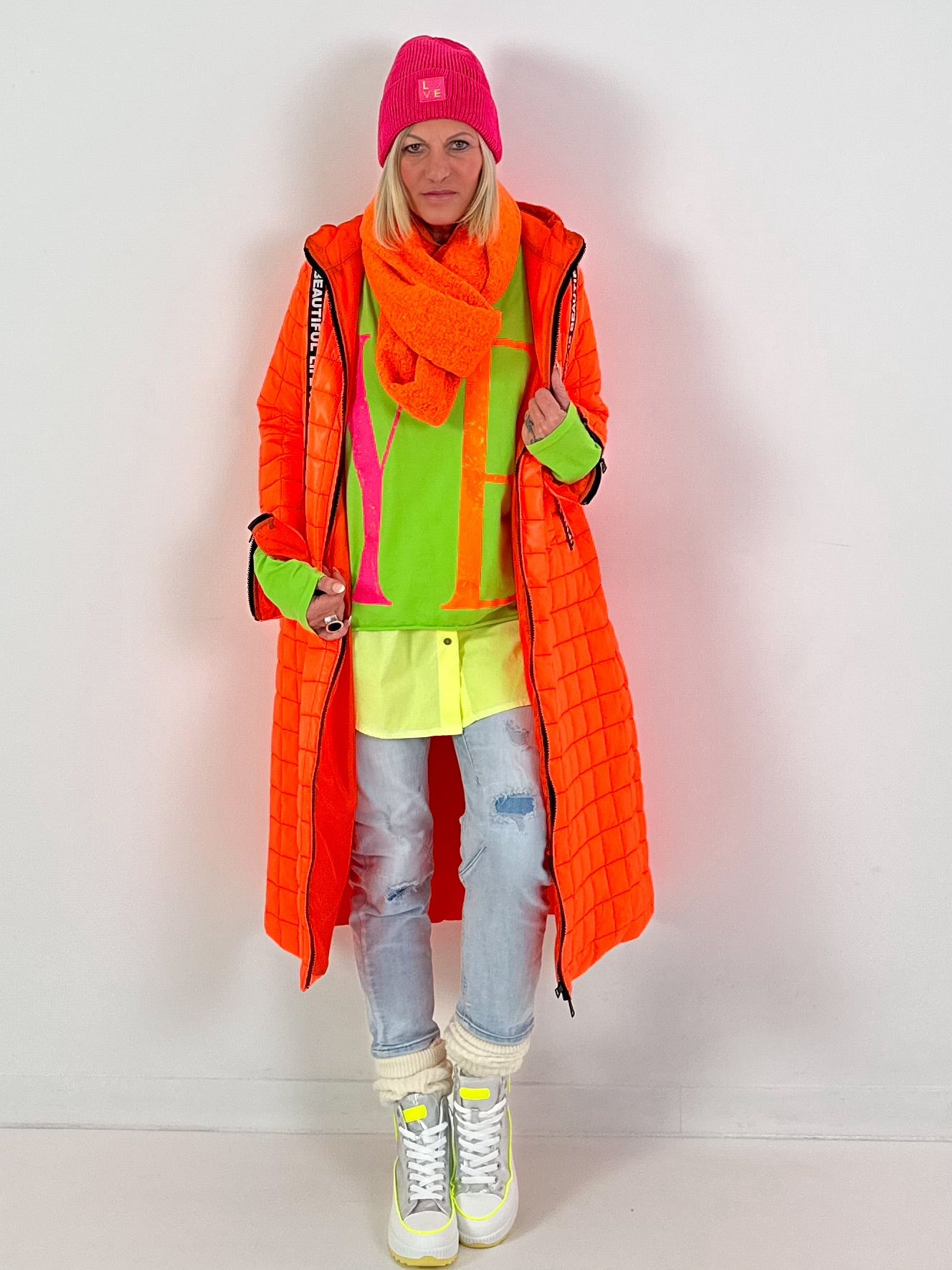 Oversized shirt model "YEAH" - neon green