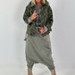 Stylische Jacke mit Fellkragen und großem Rückenpatch - camouflage