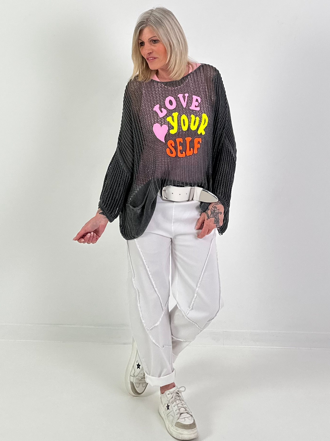 Gehaakte trui "Love Yourself" - antraciet