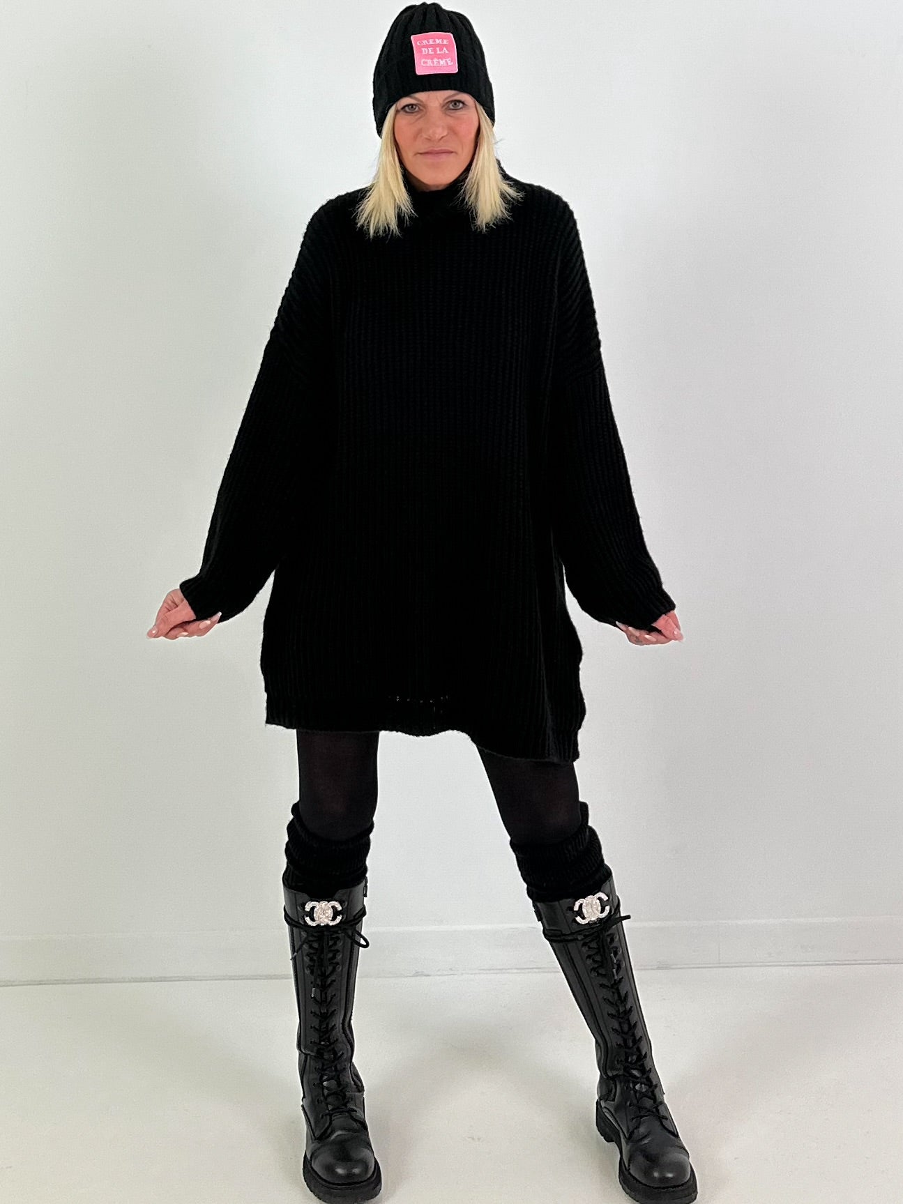 Longpullover/Kleid Modell "Embrace" - schwarz