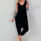 Jumpsuit mit Nieten- schwarz