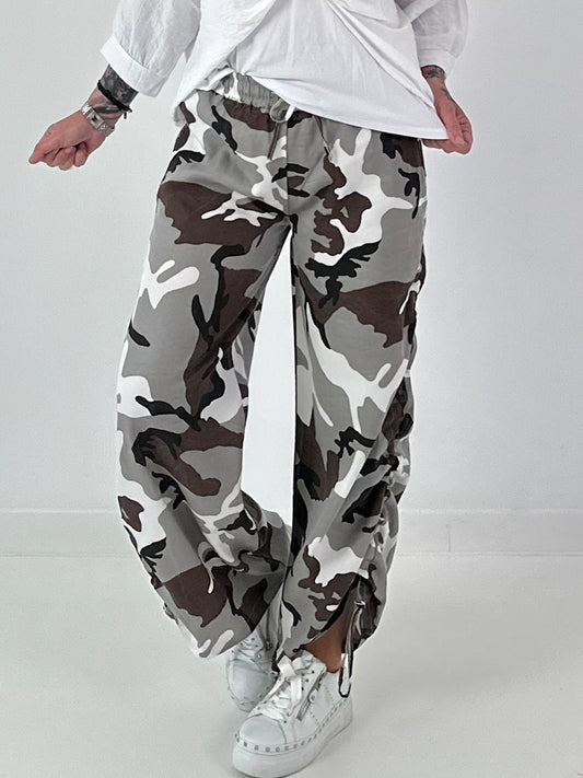 Balloon Linen Trousers with Fringe Details - taupe