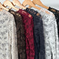 Asymmetrisches Spitzenshirt mit floralem Muster - 6 Farben