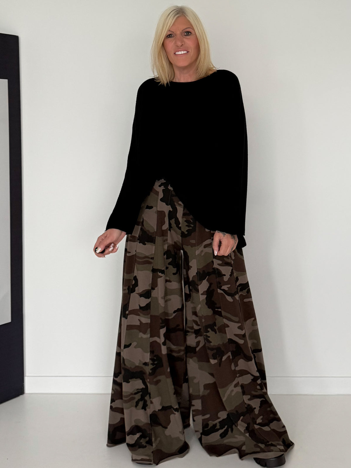 Palazzo-Sweathose in Camouflage-Look - taupe-mehrfarbig