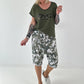 T-Shirt in edlem Materialmix - oliv