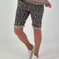 Kurze Hose im Leo Look- taupe