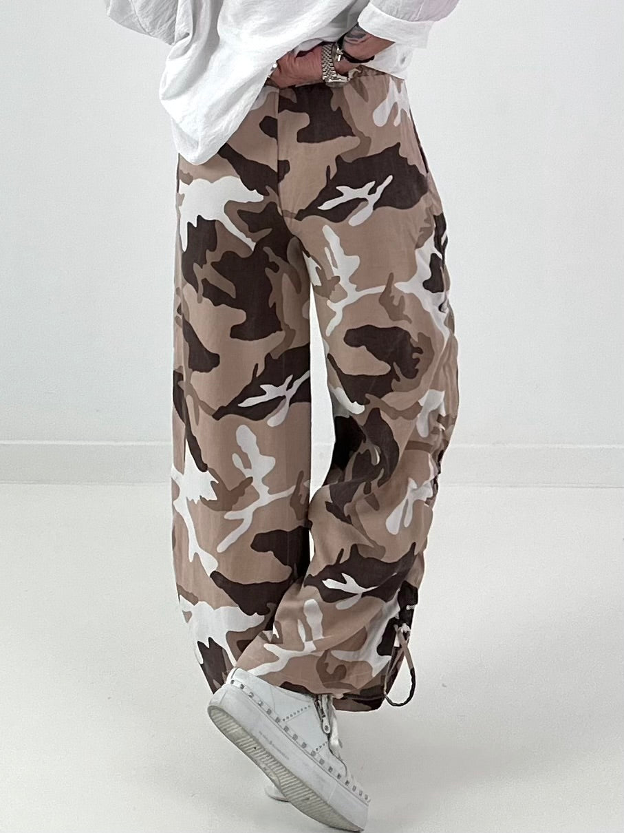 Balloon Linen Trousers with Fringe Details - taupe
