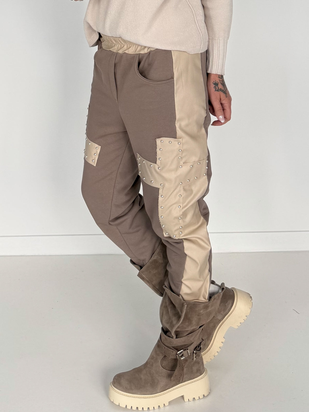 Sweathose im Materialmix - taupe-beige