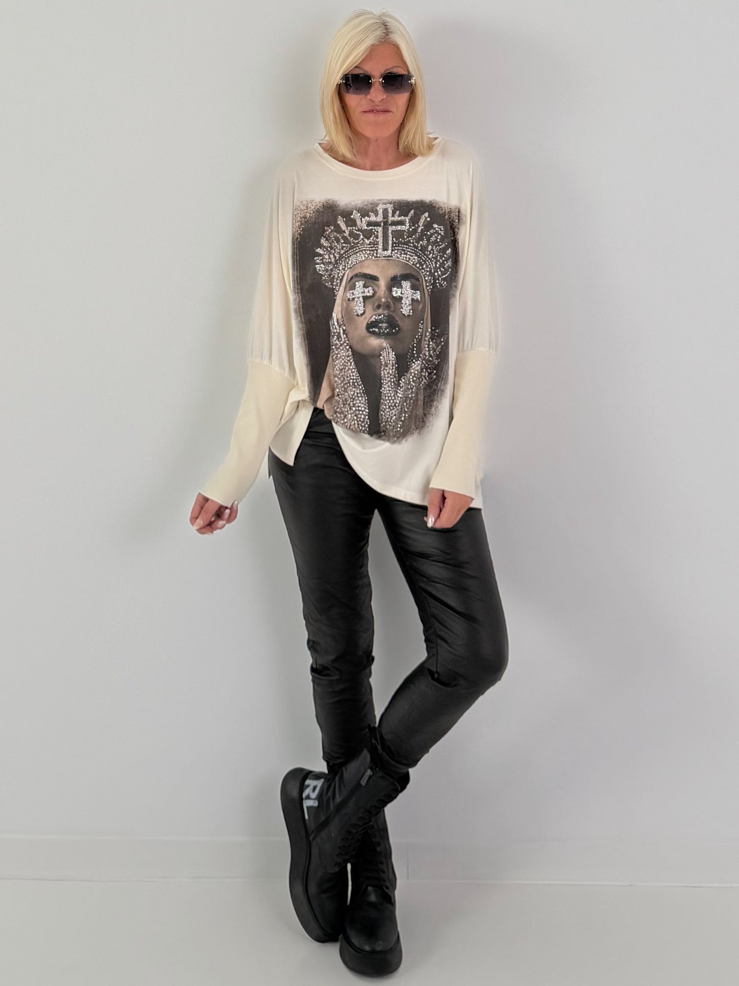 Sweater mit Stulpenärmeln und Strassmotiv Queen - beige