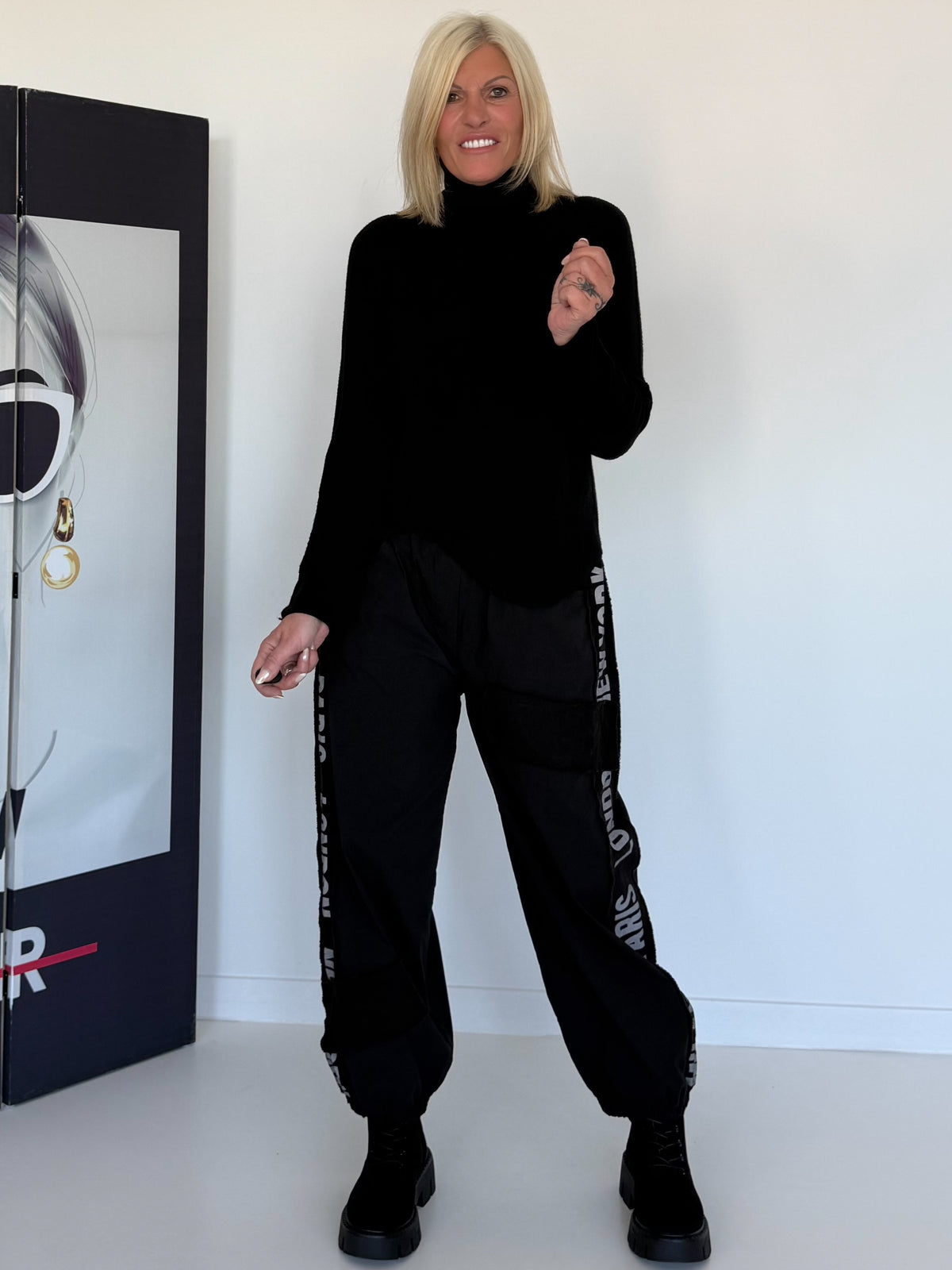 Basic Rollkragenpullover - schwarz