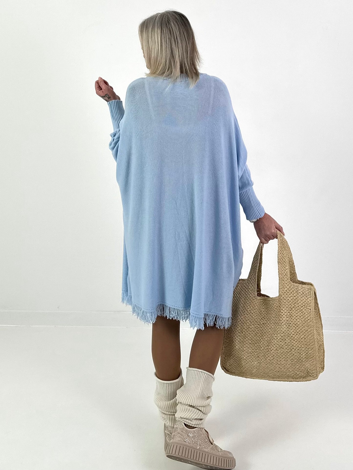 Strickkleid mit Fransen - hellblau