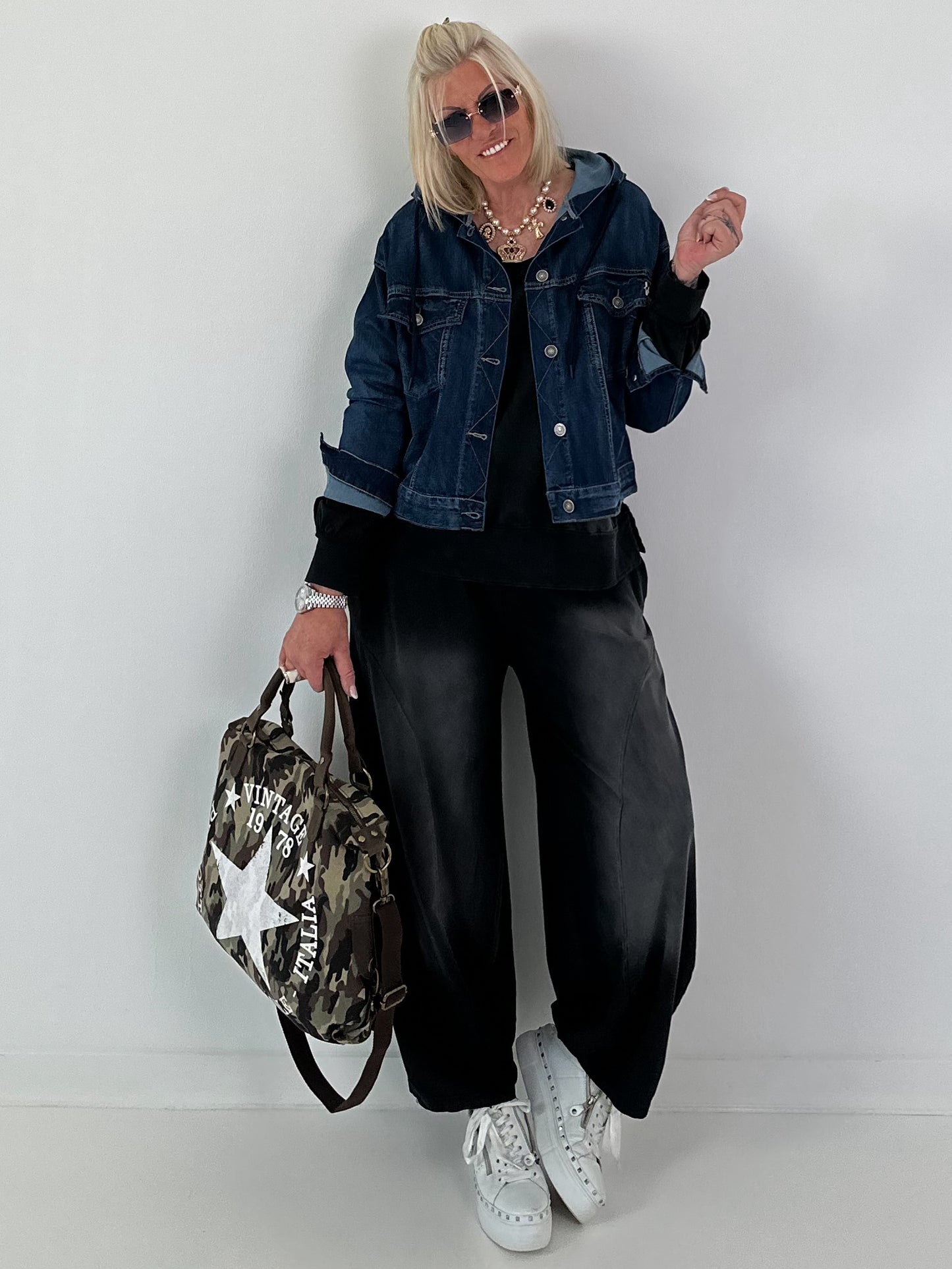 Lässiges Sweatshirt im Used-Look - schwarz