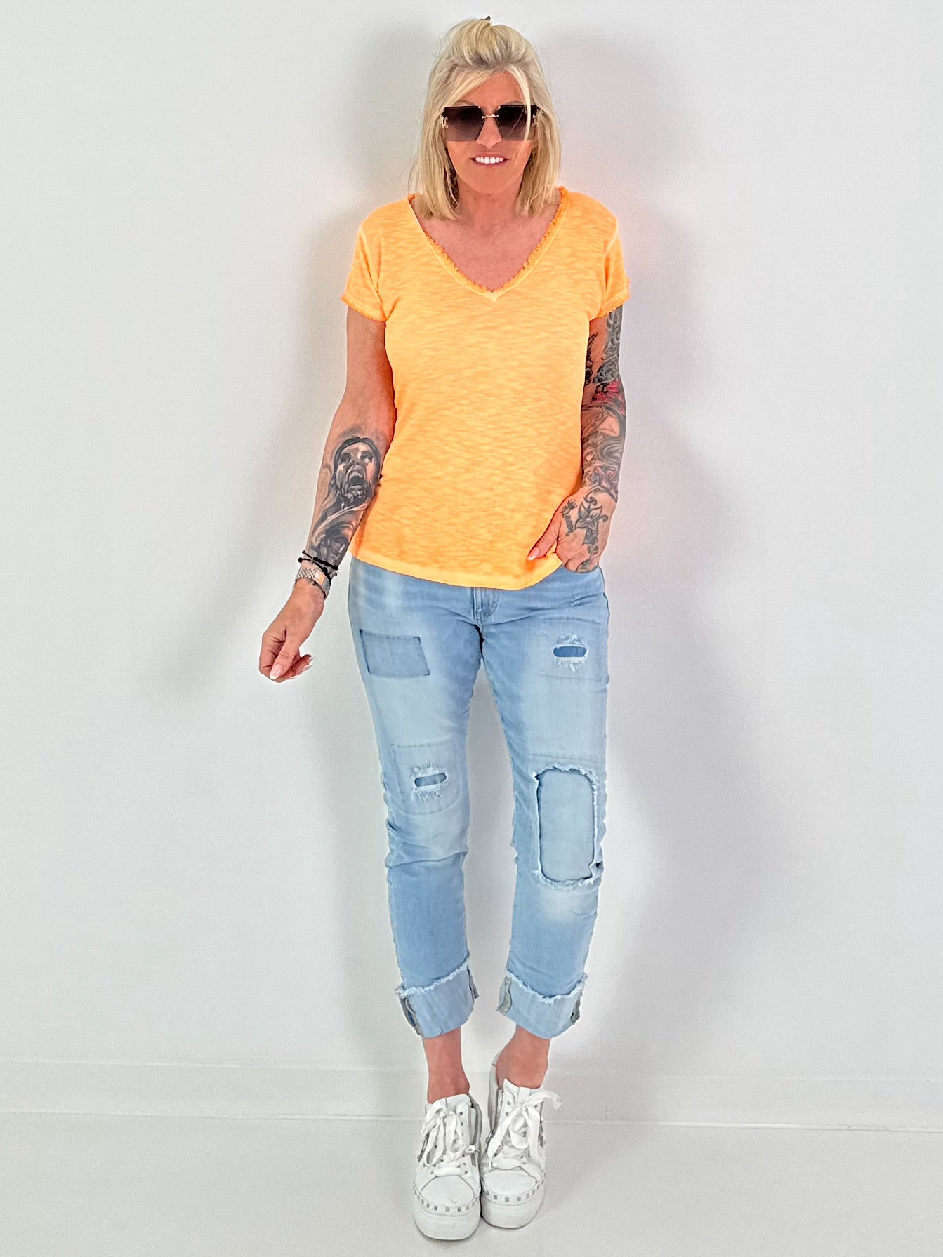 Ribbed T-shirt with fringes - neon orange