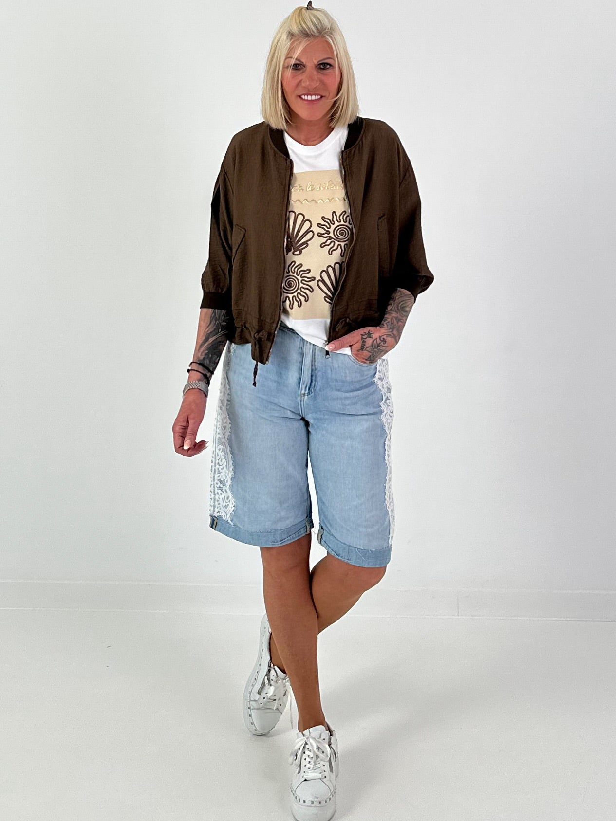 Light blouson with tie detail - chocolate