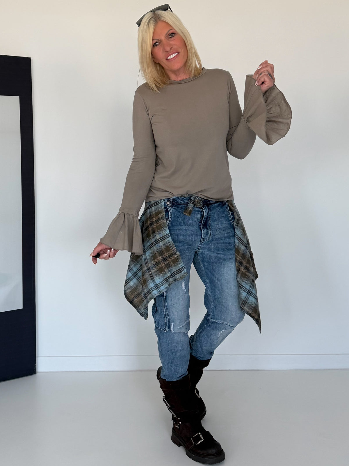 Shirt mit Trompetenärmelchen - taupe